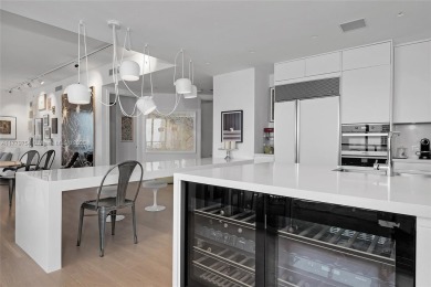 Exquisite and modern home in the sky on the 61st Floor at the