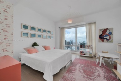 Exquisite and modern home in the sky on the 61st Floor at the