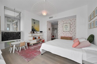 Exquisite and modern home in the sky on the 61st Floor at the