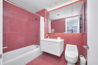 Exquisite and modern home in the sky on the 61st Floor at the