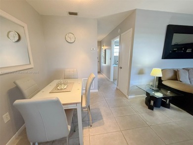 Beautifully updated 1BD/1BA condo on the 2nd floor at Mar-Len