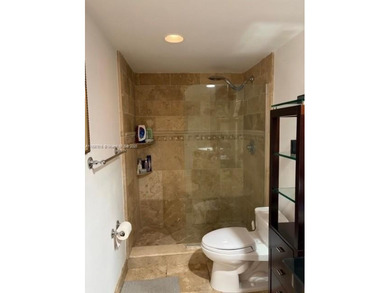 Live in Edgewater Drive-Millionaire Road!!  The best of Coral