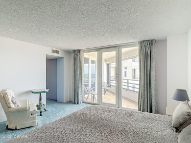 DIRECT OCEANFRONT - Enjoy your waterfront lifestyle in this