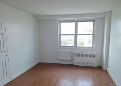 Lafayette Estates is a large cooperative community located in