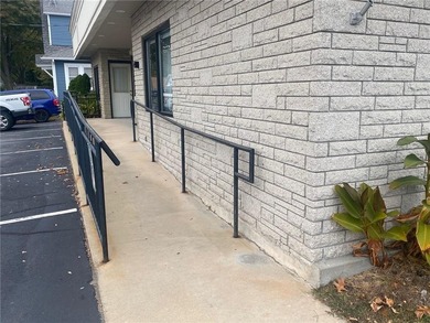 Nice professional office/retail building located on Post Road