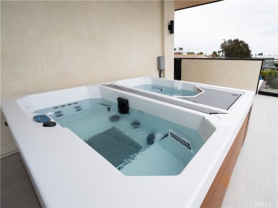 Located in the highly coveted Poet's Section of Manhattan Beach