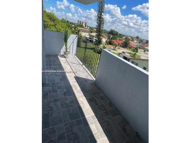 Apartment spacious 3 bed 2 bath with tiles throughout floors in