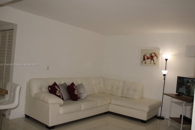 Apartment spacious 3 bed 2 bath with tiles throughout floors in
