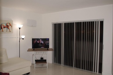 Apartment spacious 3 bed 2 bath with tiles throughout floors in