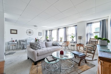 Beautiful 1br 1ba in the Brighton Towers! Tour this extra