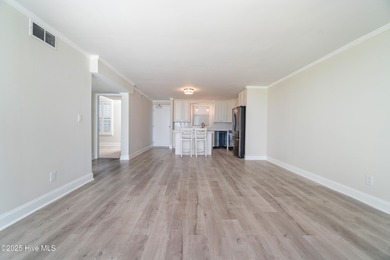 Very Wonderful OCEANFRONT condo available with those VIEWS