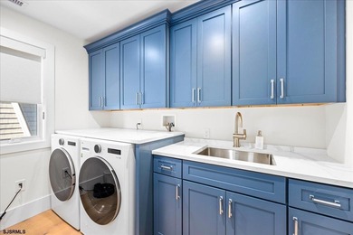 THIS ONE-OF-A-KIND ST. LEONARD'S TRACT NEW CONSTRUCTION HAS IT