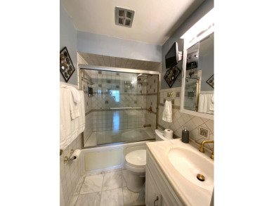 WOW!  Must see this gorgeous 2 bedroom 2 bath condo unit