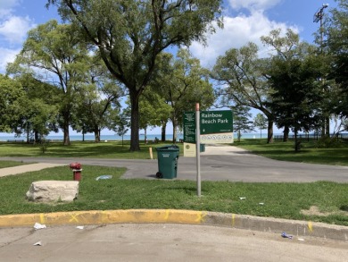 WOW!  Must see this gorgeous 2 bedroom 2 bath condo unit