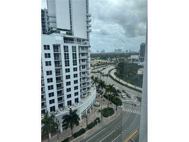 3BR 2BTH unit on the 11th Floor with great view of cruise ships