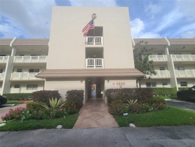 Nice 2/2 Condo on the Second Floor with Fantastic Pool and