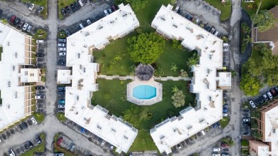 Nice 2/2 Condo on the Second Floor with Fantastic Pool and