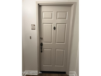 RIVER VIEWS from every room, all the way up on the 17th floor!