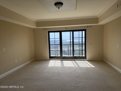 RIVER VIEWS from every room, all the way up on the 17th floor!