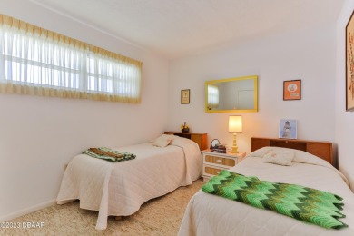 ALL ASSESSMENTS PAID! Eligible for financing! No-drive beach!