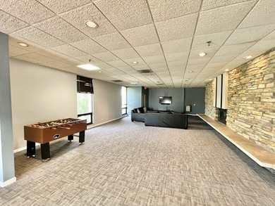 Recently remodeled, turn-key ground floor 1 bed 1 bath unit in