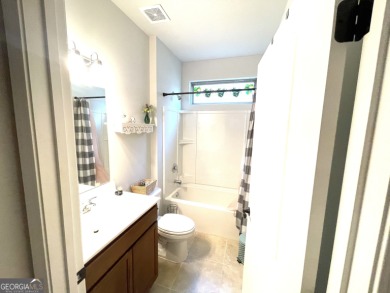 Gorgeous breathtaking scenery from your cozy covered back patio