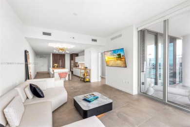 Stunning and spacious corner residence on the 40th fl with