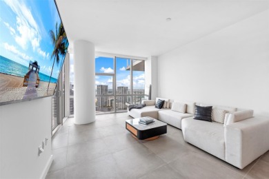 Stunning and spacious corner residence on the 40th fl with