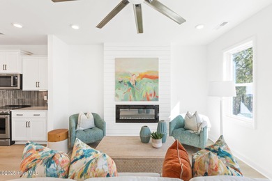 Brand new and move-in ready in Anchors Bend Townes. This