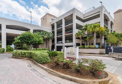 Beautiful 1 bedroom w/den that has been renovated featuring