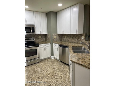 Beautiful 1 bedroom w/den that has been renovated featuring
