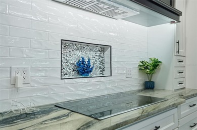 ** THIS ONE HAS IS ALL!!**  Direct Gulf Access + almost BRAND