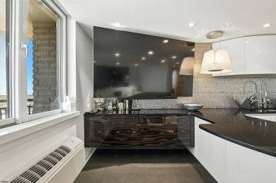 **Open House Sunday 10/26 10am - 12pm** Welcome to *9600*