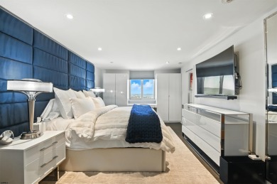 **Open House Sunday 10/26 10am - 12pm** Welcome to *9600*