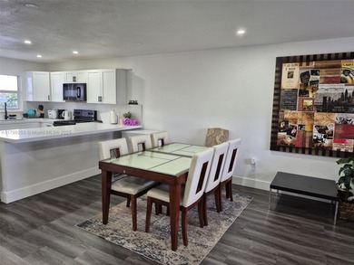 AMAIZING 2/1 APARTMENT WITH A BALCONY CENTRALLY LOCATED. BRAND