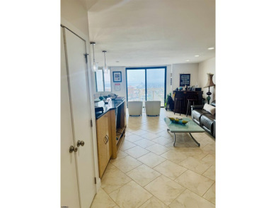 Lovely mini two bedroom condo (owner uses 2nd bedroom as office