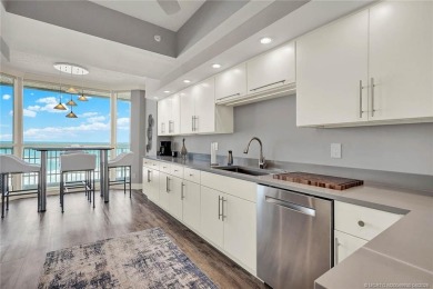 Direct oceanfront at the Regency on spectacular Hutchinson