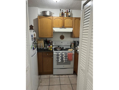 Spectacular property in the desirable neighborhood of