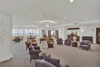 Direct oceanfront at the Regency on spectacular Hutchinson