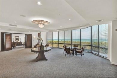 Direct oceanfront at the Regency on spectacular Hutchinson