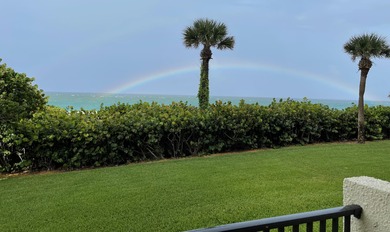 This spacious ocean end unit offers direct ocean views from its