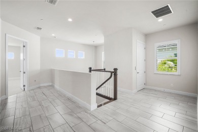 Stunning Coach Home in Azure at Hacienda Lakes!

Welcome to