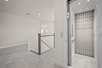 Stunning Coach Home in Azure at Hacienda Lakes!

Welcome to