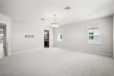 Stunning Coach Home in Azure at Hacienda Lakes!

Welcome to