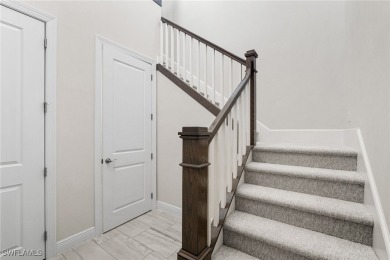 Stunning Coach Home in Azure at Hacienda Lakes!

Welcome to