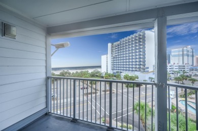 This top-floor (4th floor) 1-bedroom, 1-bathroom condo with