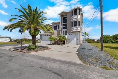 ONE-OF-A-KIND WATERFRONT VIEWS - FISH RIGHT FROM YOUR DOCK!
