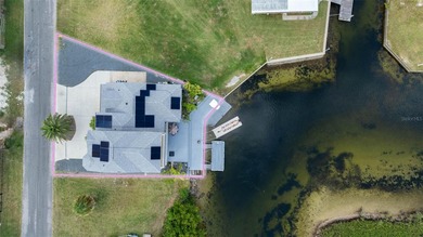 ONE-OF-A-KIND WATERFRONT VIEWS - FISH RIGHT FROM YOUR DOCK!
