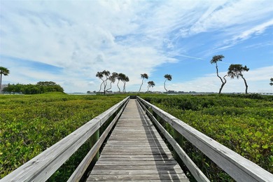 Wonderful Gulf-to-Bay complex on Anna Maria Island. Furnished