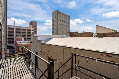 Fully furnished 1 bed, 1 bath condo with views of the iconic